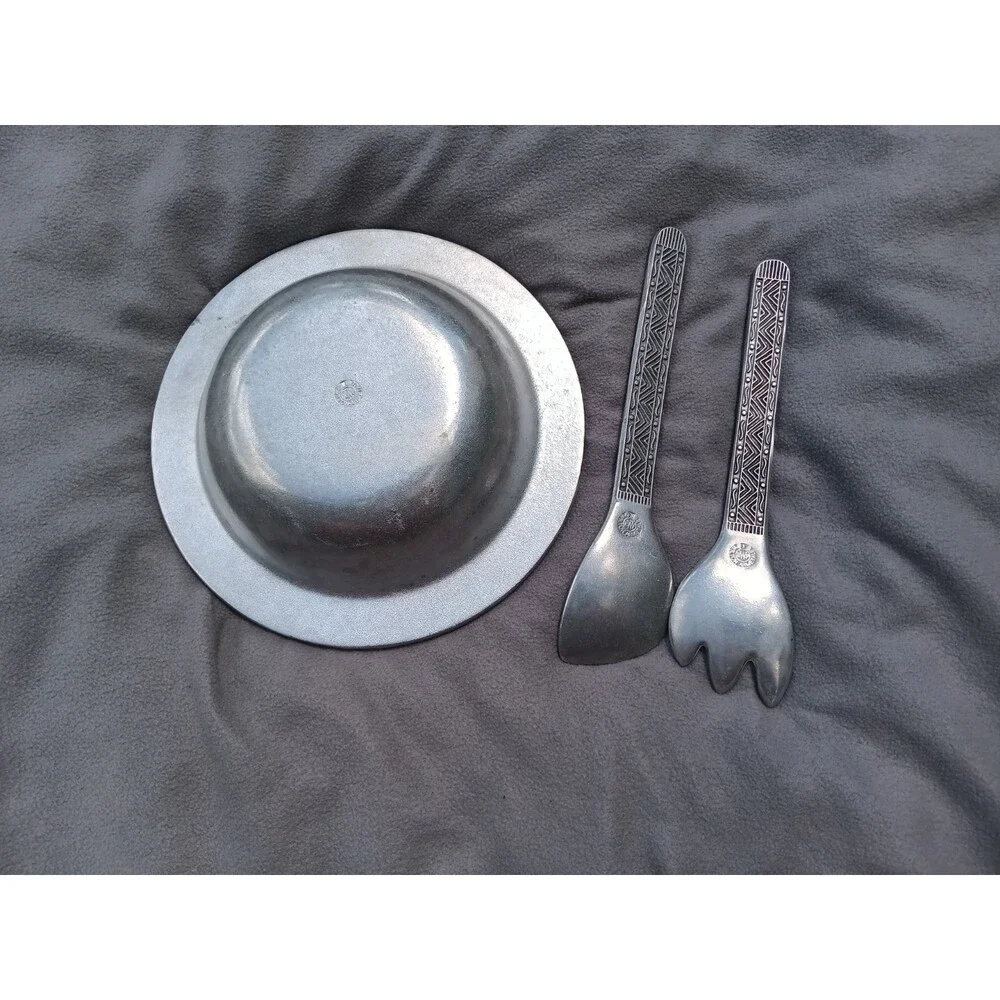 VINTAGE Wilton Armetale 2004 LARGE 14.75